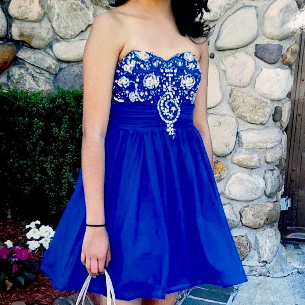 Blue strapless party dress